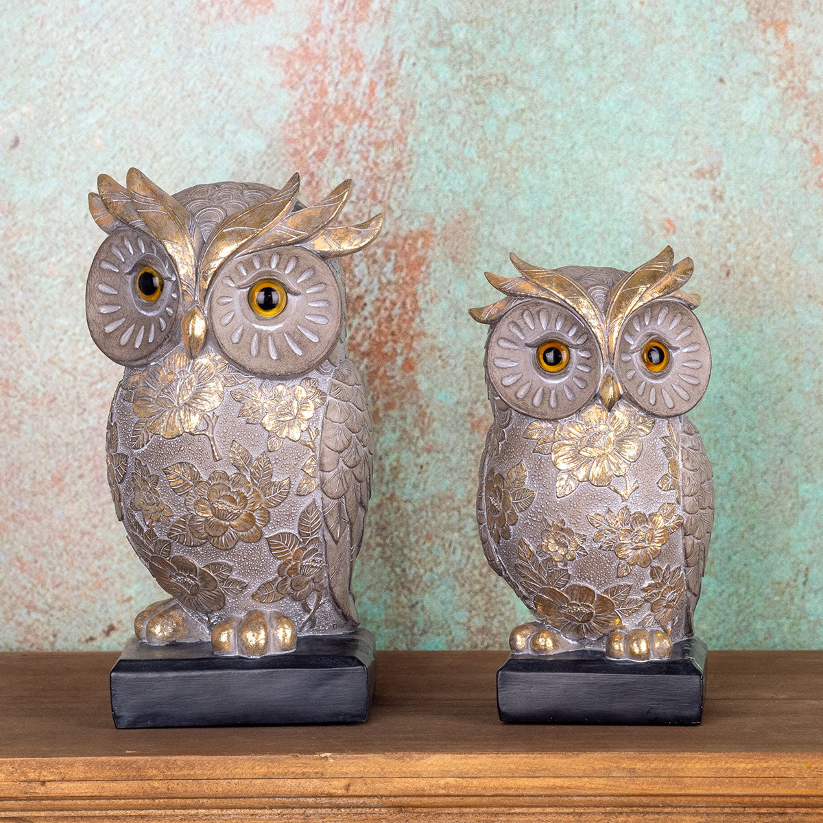 Búho Gris/Dorado Pedestal Pequeño