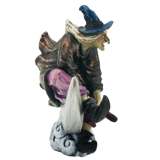 Bruja Voladora y Luna