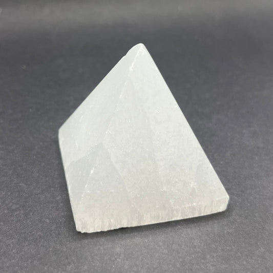 Pirámide Selenita 5X5CM