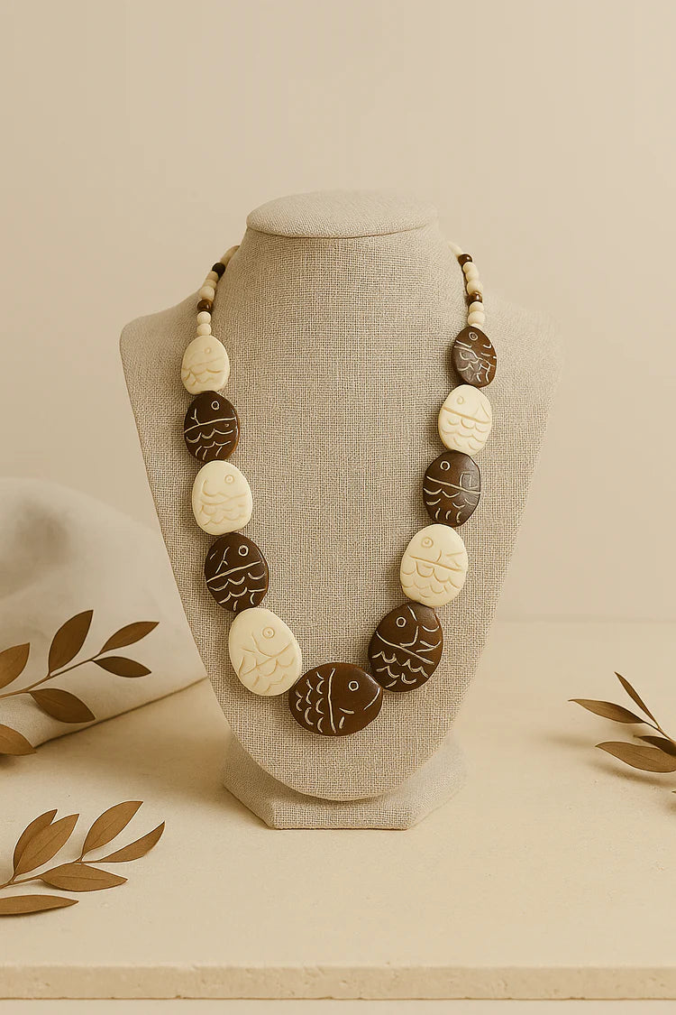 Collar India Resina Marrón