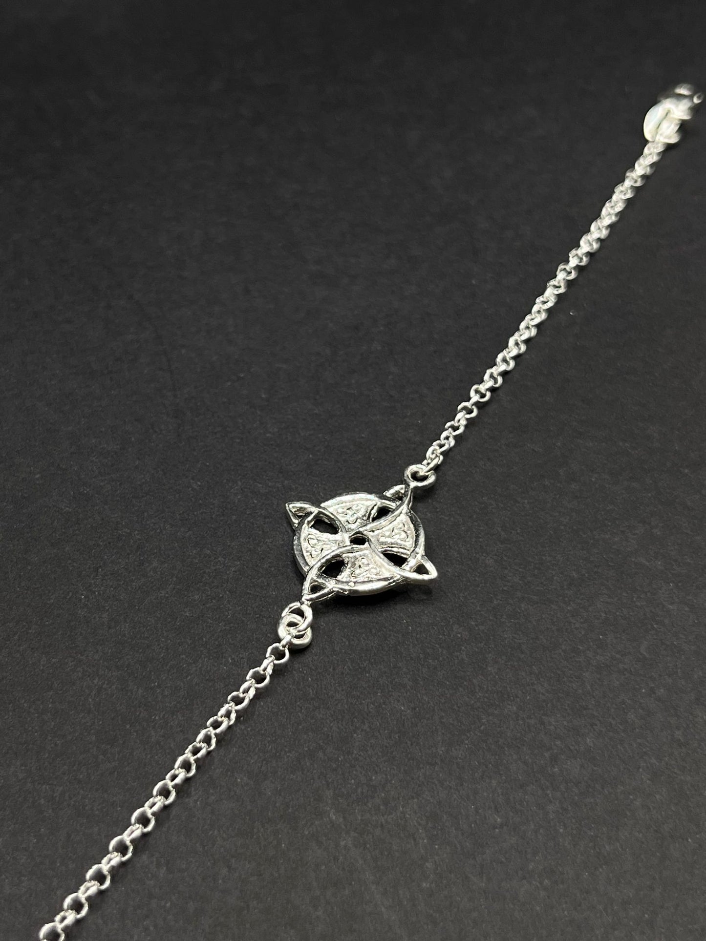 Pulsera Nudo de Bruja Grande