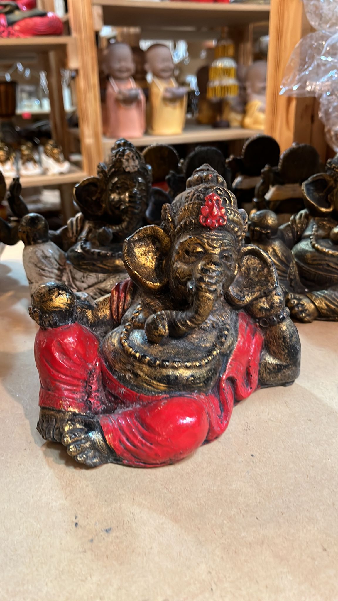 Ganesha Tumbada 15CM