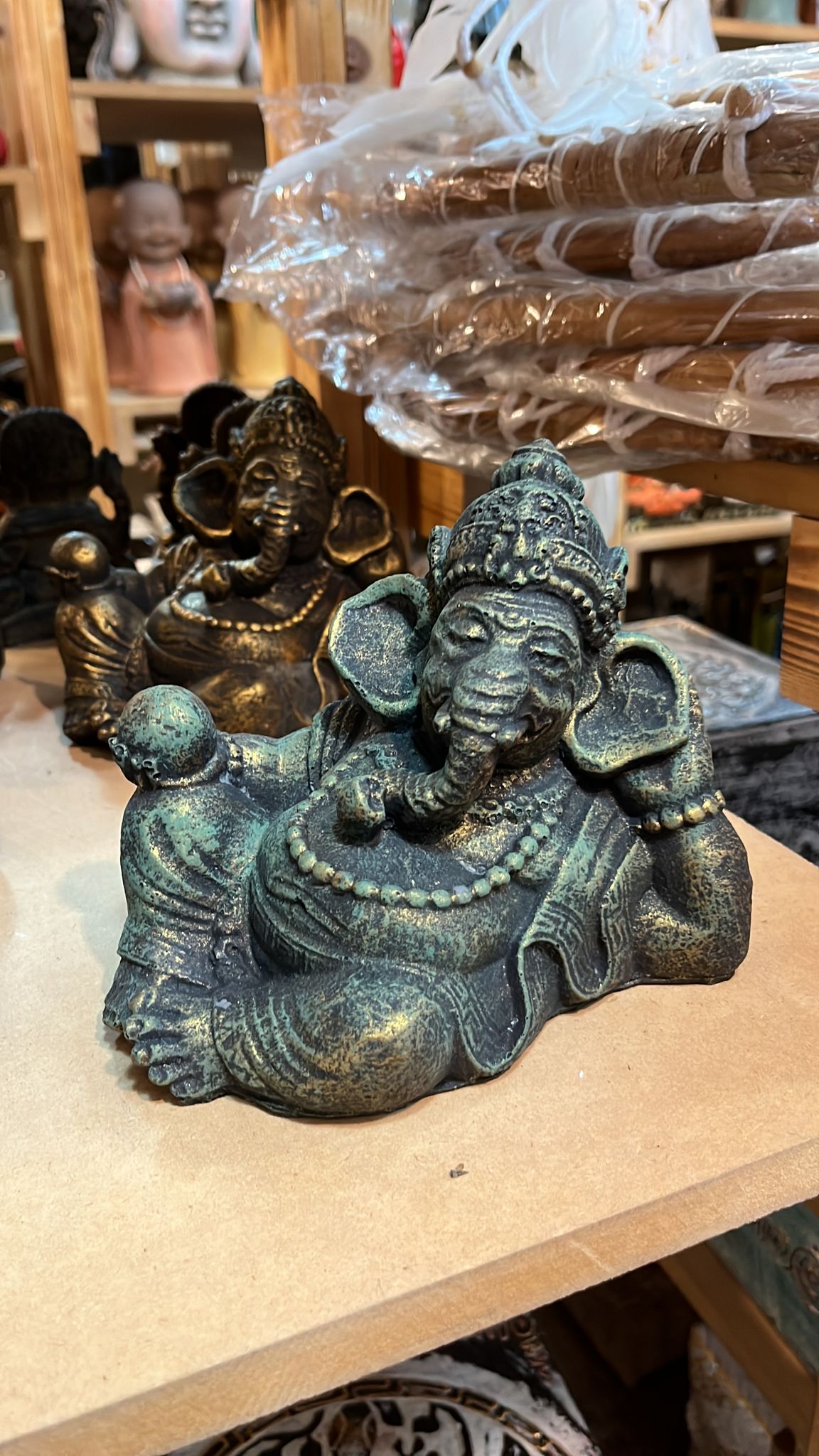 Ganesha Tumbada 15CM